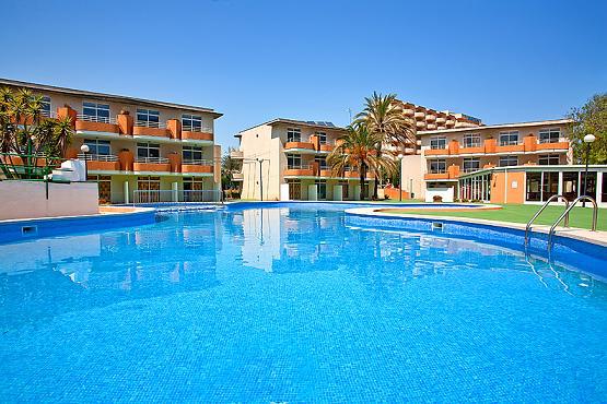Club Hotel 3*